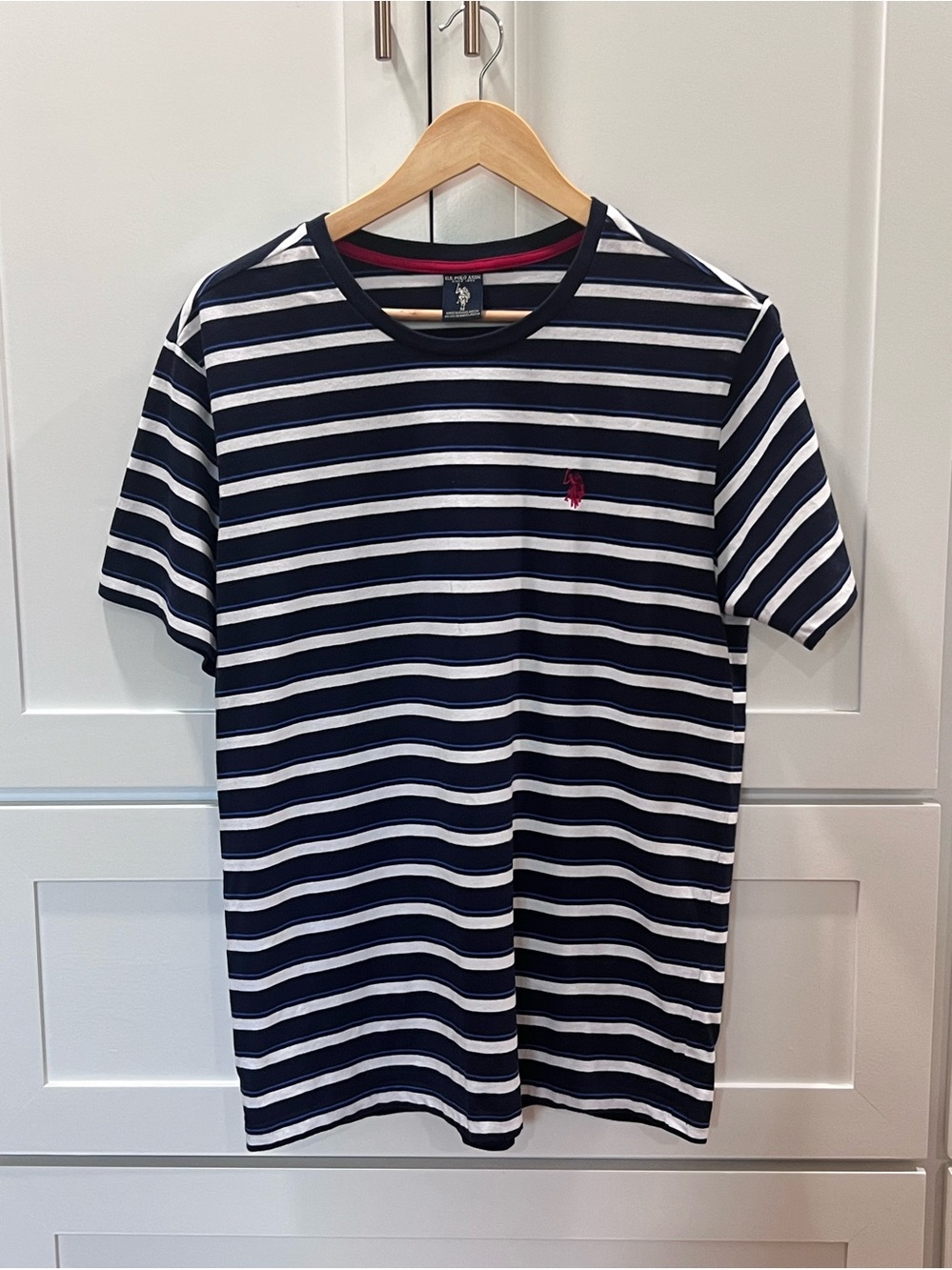 U.S. Polo Assn. Men’s Medium Navy White Striped Crew Neck T-Shirt